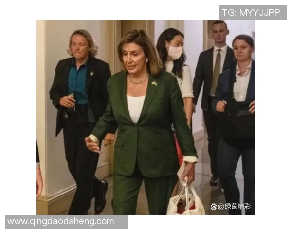 佩洛西与足球明星的精彩交集盘点及其背后的故事